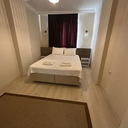 Art Suits Apartment Eskiomerler